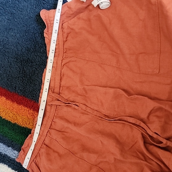 High rise linen pull on shorts - Picture 4 of 8